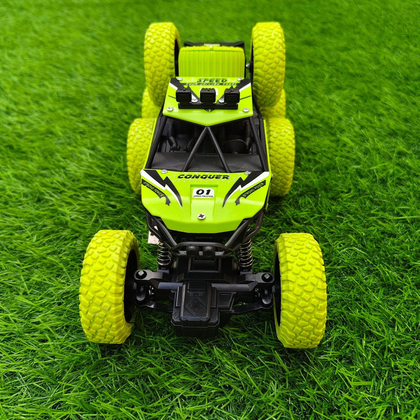 8 Wheels Rock Climbing Smoke Car (Remote Controlled)