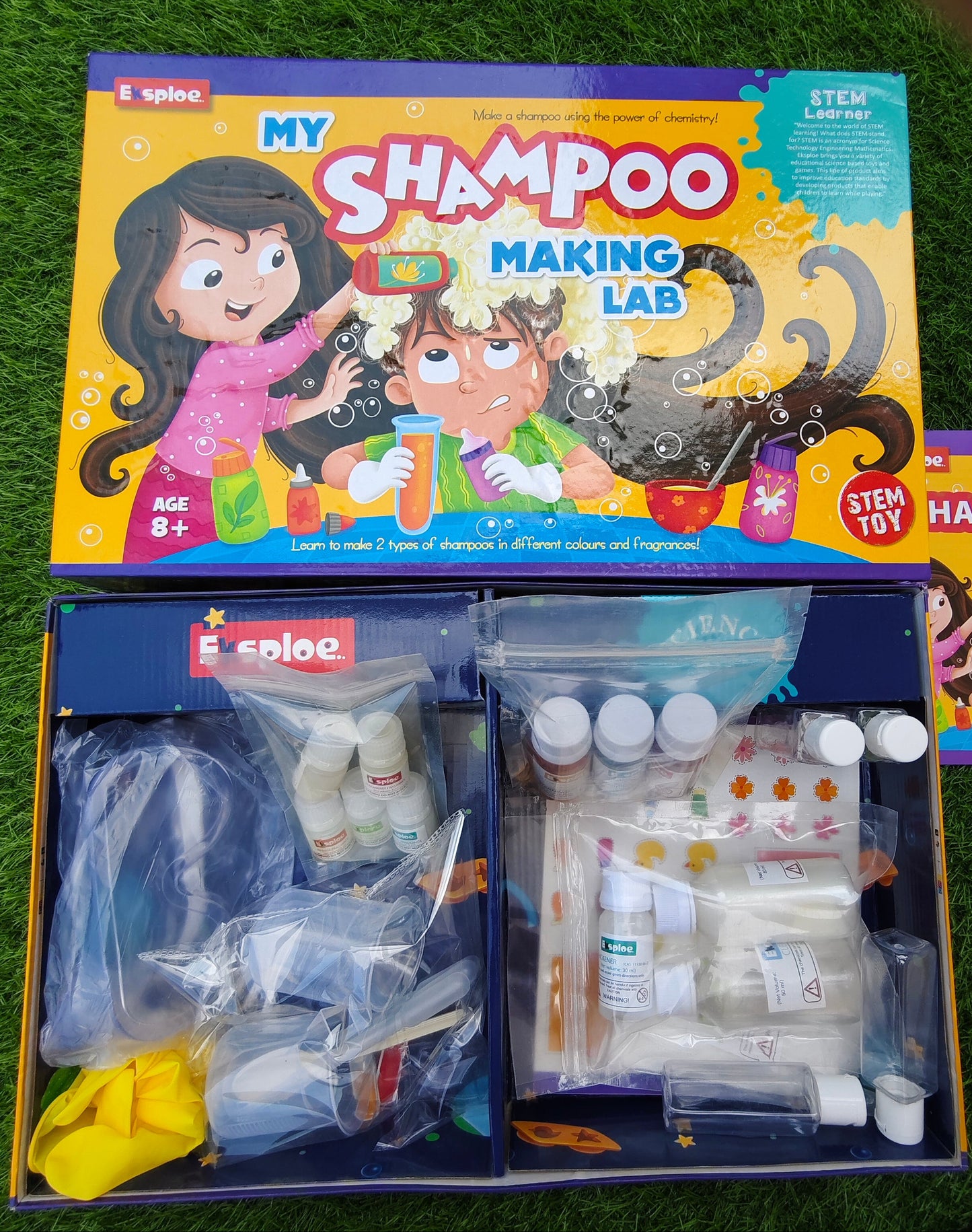 My Shampoo Making Lab (Science Kit)